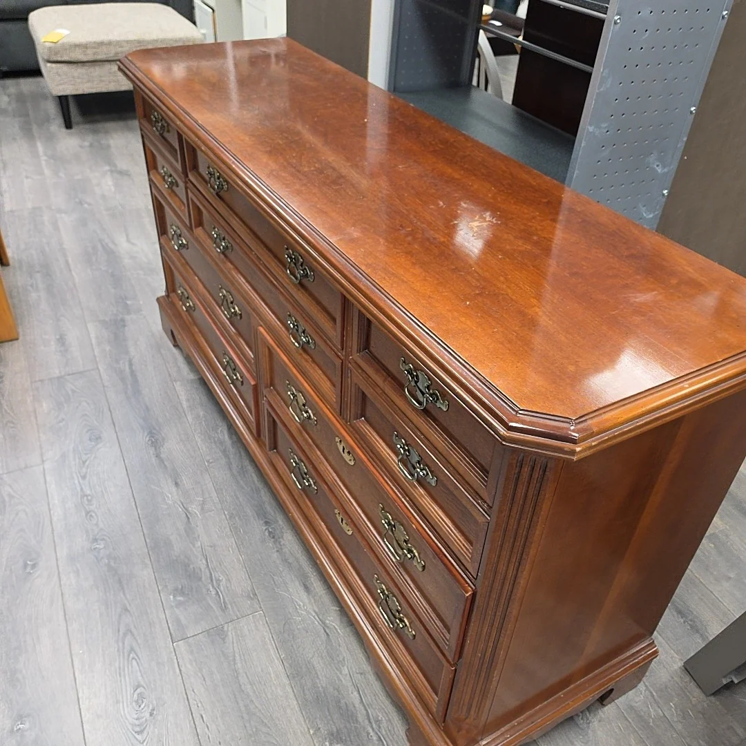 10 DRAWER DRESSER