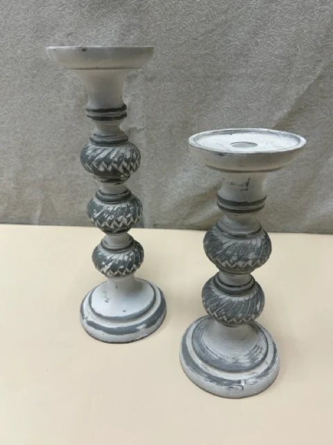 2 WOOD GREY CREAM CANDLE STANDS