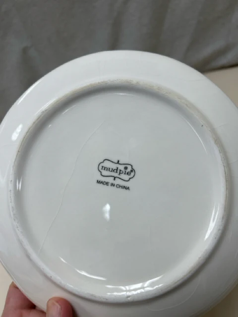 3 DELISH CREAM SNACK PLATES - Image 2