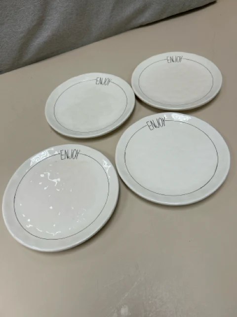 4 ENJOY CREAM SNACK PLATES