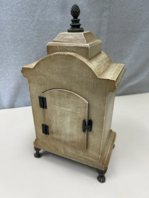 ANTIQUE LOOK TABLE TOP CLOCK - Image 2