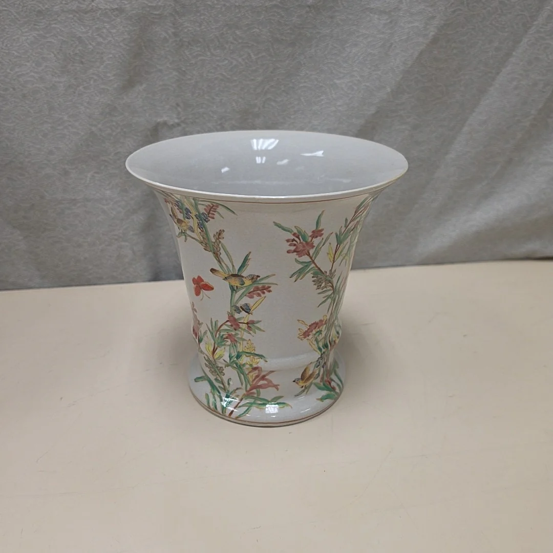 BIRD/BUTTERFLY VASE