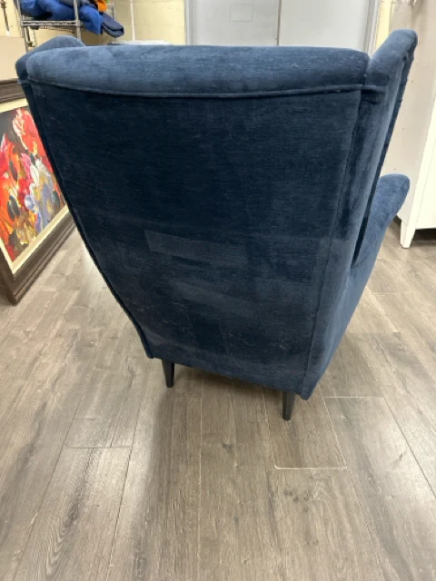 BLUE UPHOL WINGBACK CHAIR - Image 2