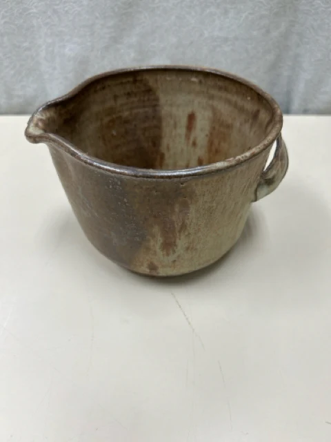 BROWN CERAMIC BOWL