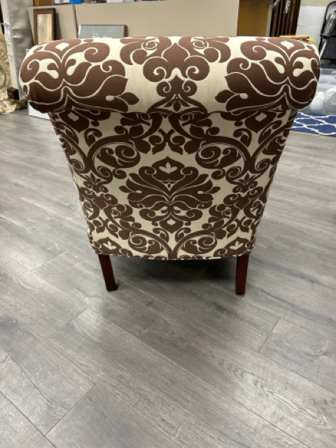 BROWN CREAM DESIGN SLIPPER CHAIR - Image 2