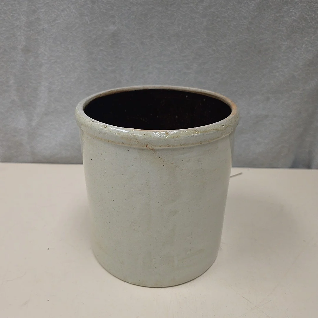 BROWN TAN STONEWARE POT
