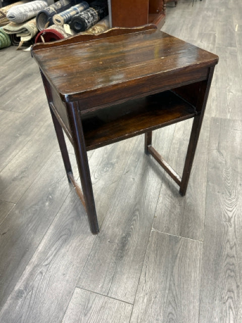 BROWN WOOD 2 TIER END TABLE