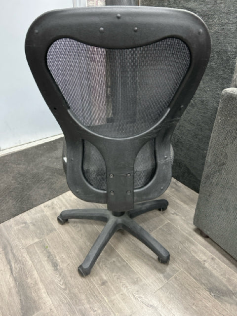 CHAIR - Image 3