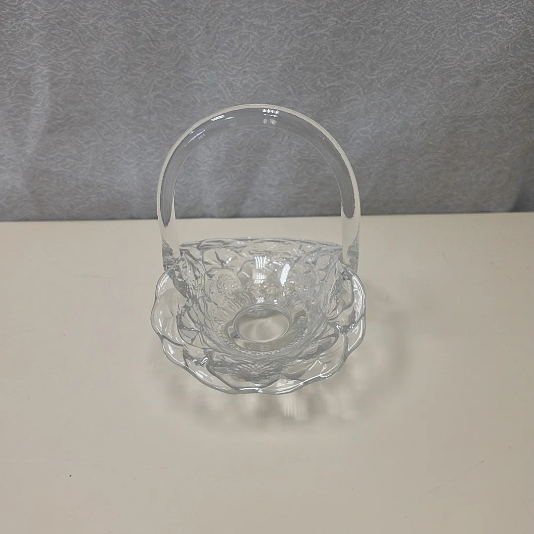 CLEAR GLASS BASKET