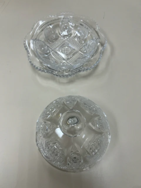 CLEAR GLASS LIDDED DISH - Image 2