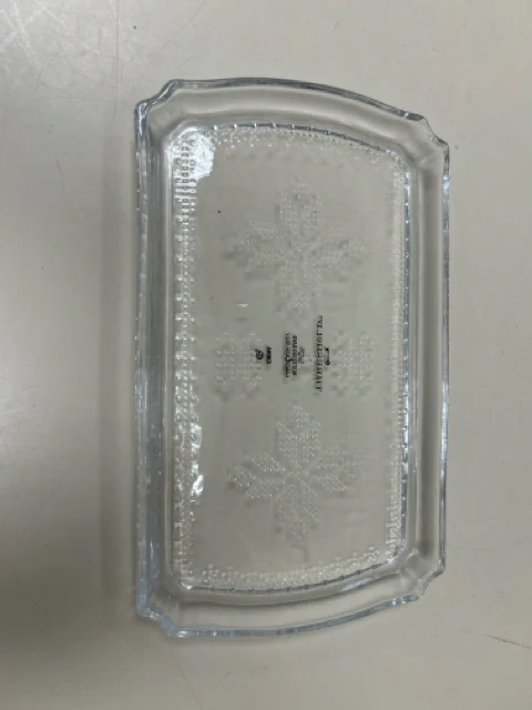 CLEAR GLASS TRAY