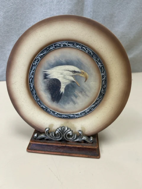 EAGLE PLATE ON STAND