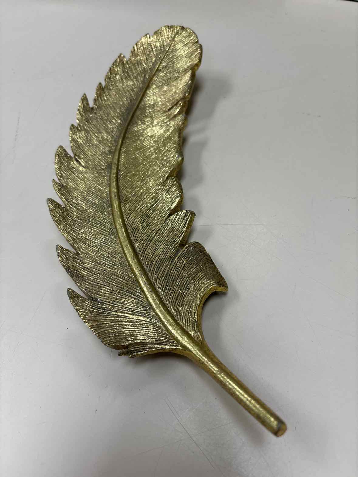 GOLD FEATHER TRAY