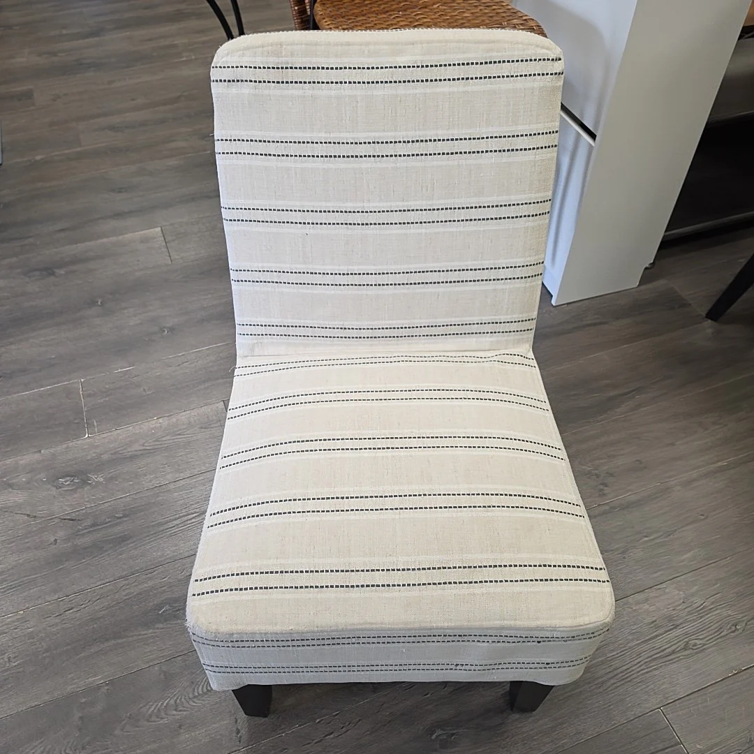 GRAY/WHITE STRIPED ARMLESS