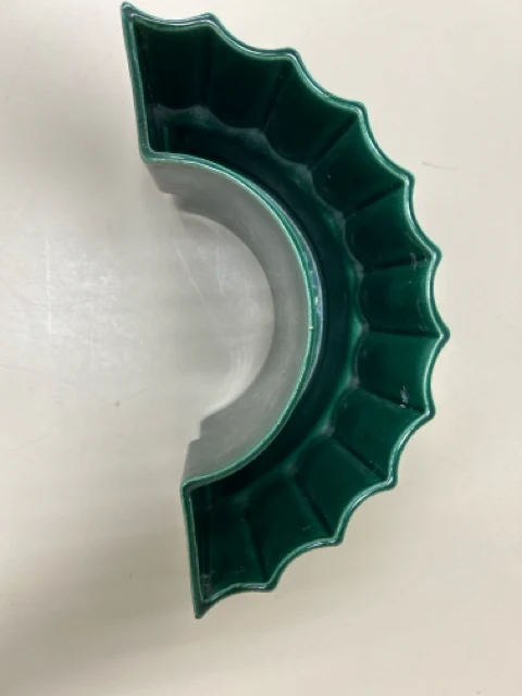 GREEN CERAMIC U SHAPE PLANTER - Image 2