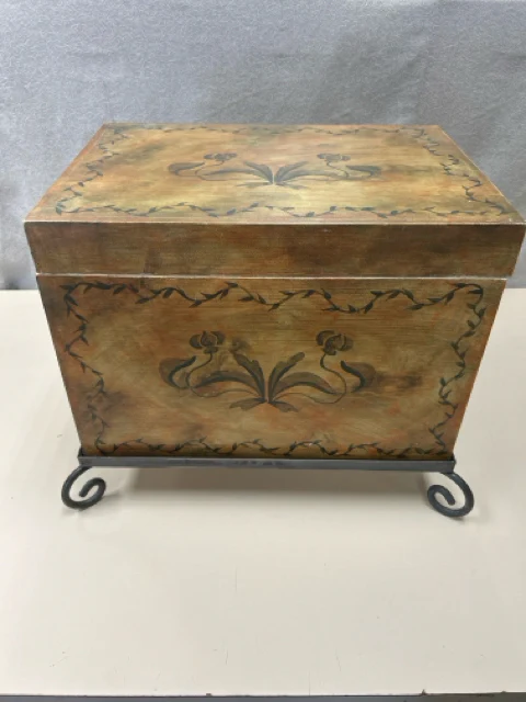 GREEN ORANGE WOOD BOX W/METAL STAND
