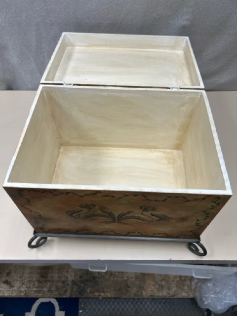 GREEN ORANGE WOOD BOX W/METAL STAND - Image 2