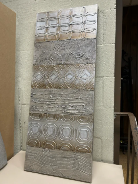 GREY DESIGN TALL CANVAS