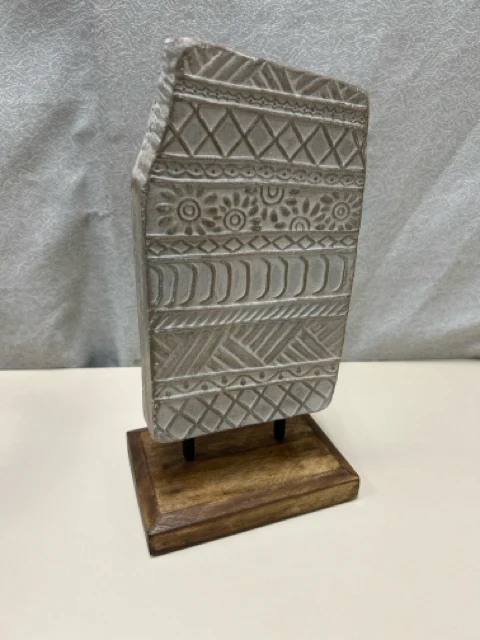 GREY STONE SLAB ON STAND