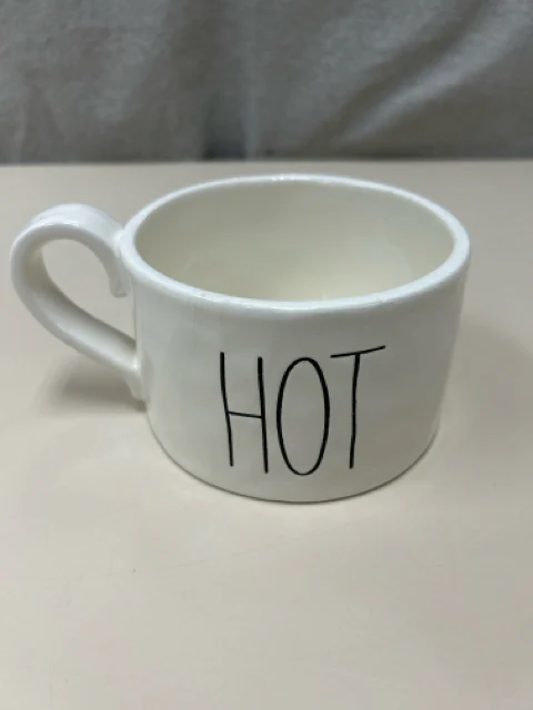 HOT CREAM LARGE MUG