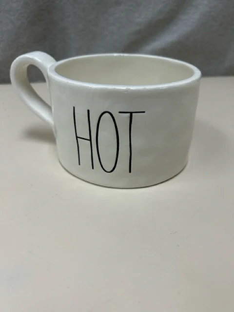 HOT CREAM LARGE MUG