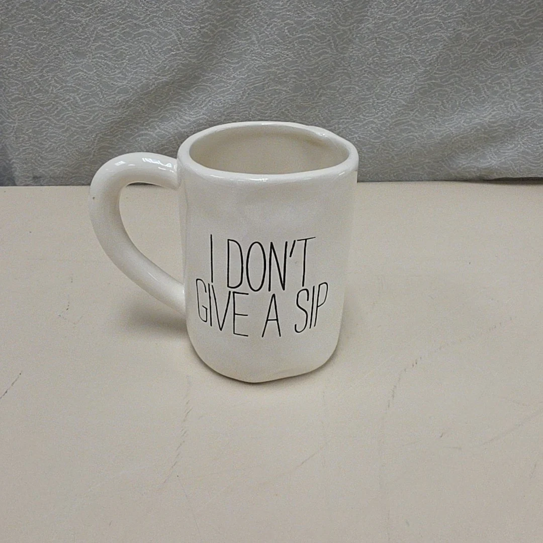 I DON'T GIVE A SIP MUG
