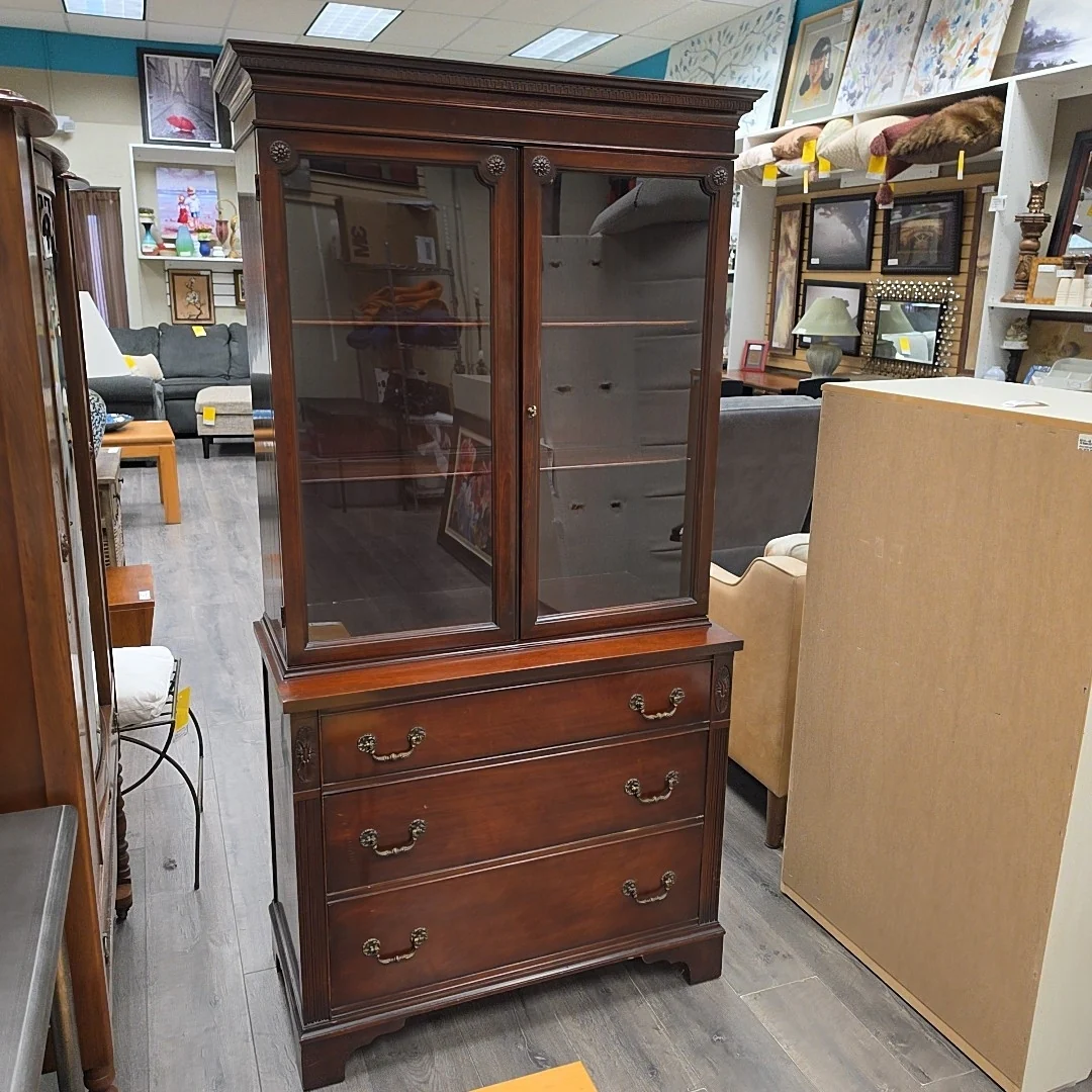 MAHOGANY CHINA CABINET