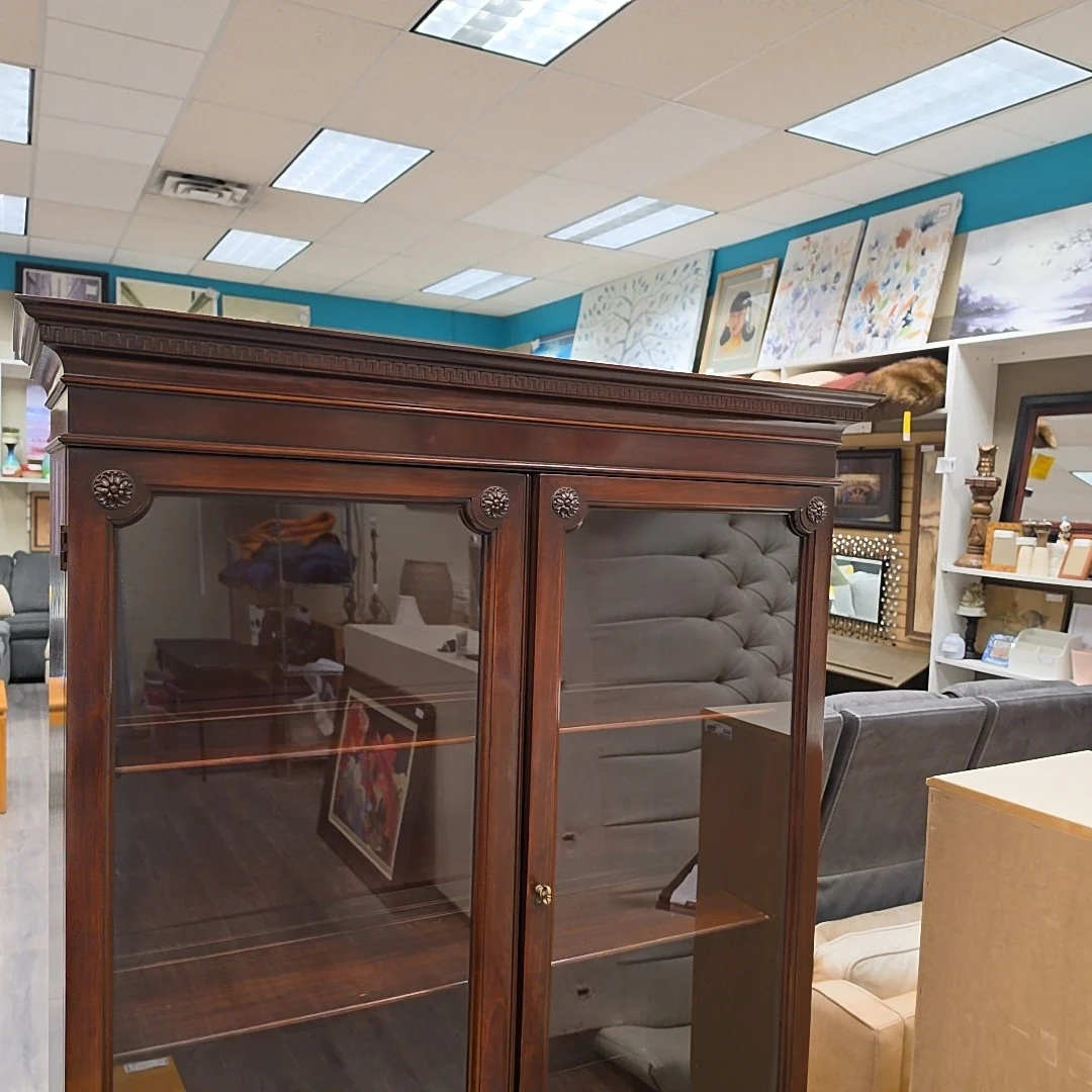 MAHOGANY CHINA CABINET - Image 3