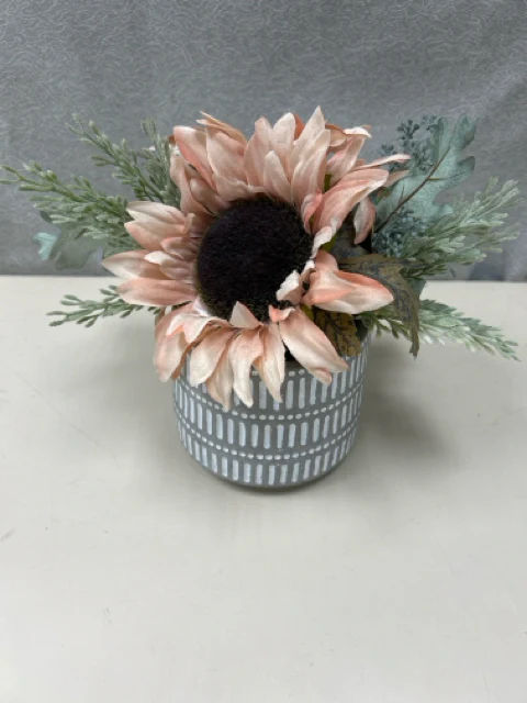 PINK SUNFLOWER IN GREY VASE