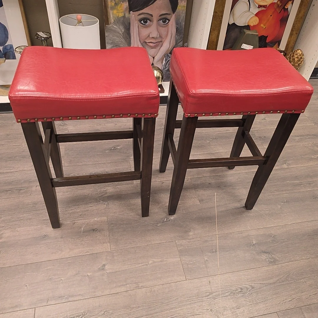 RED FAUX LEATHER BAR STOOLS