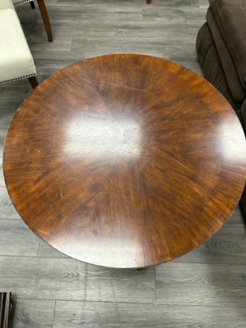 ROUND BROWN PEDESTAL TABLE - Image 2