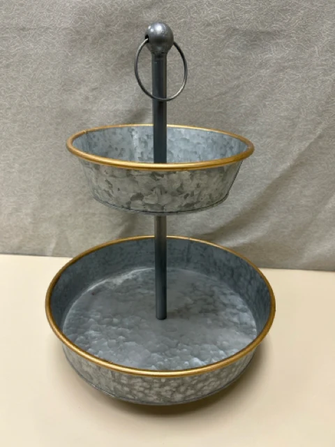 SILVER METAL 2 TIER STAND