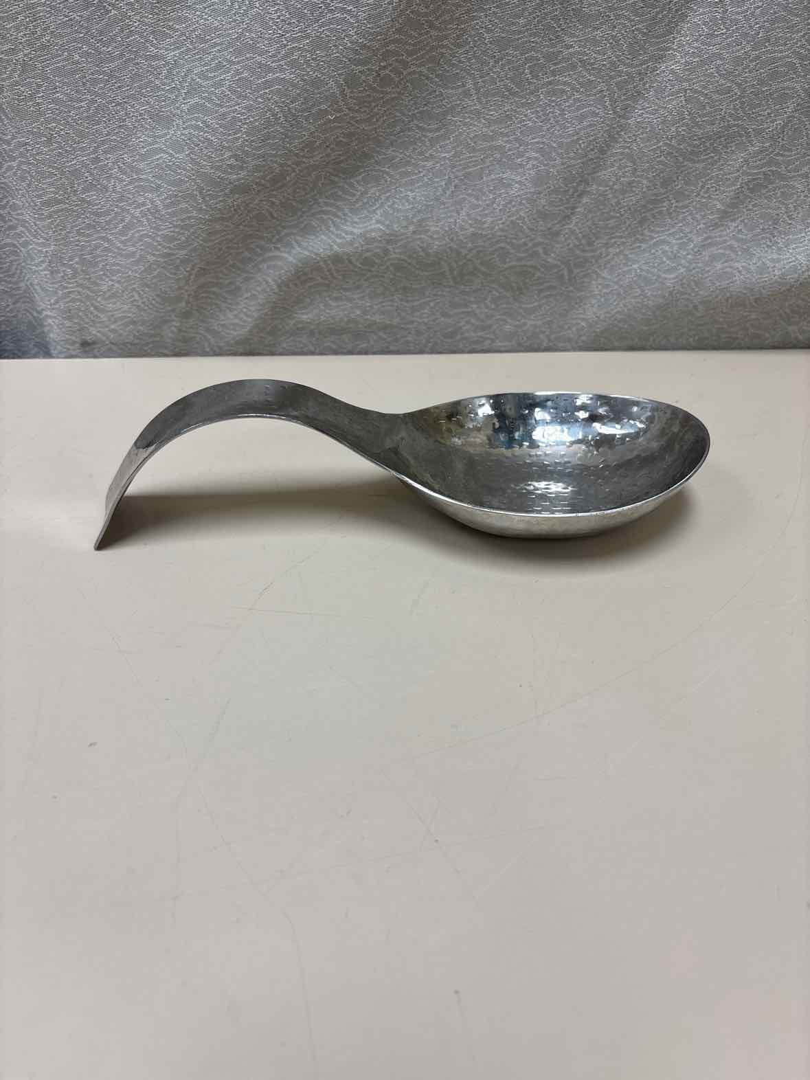 SILVER SPOON REST