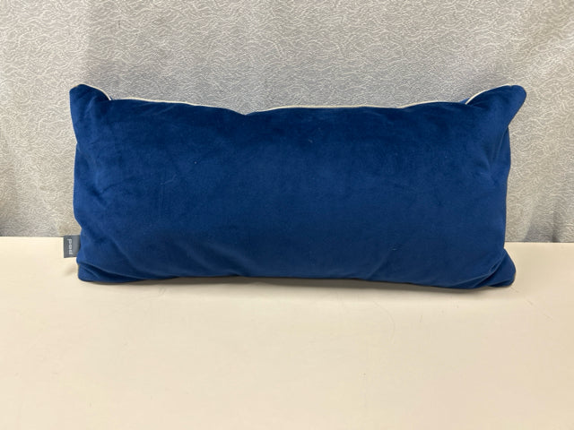 SM BLUE/GRAY TRIM RECTANGLE PILLOW
