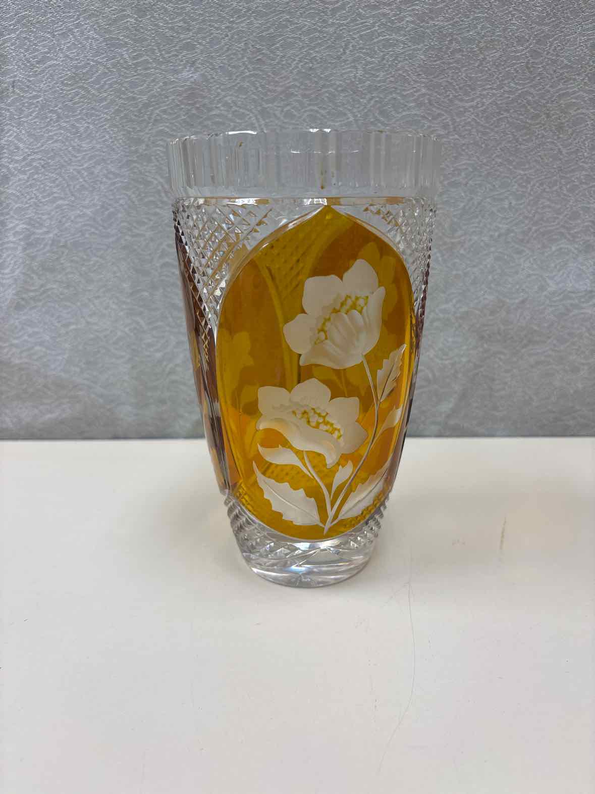 VINTAGE 1930'S YELLOW FLORAL VASE