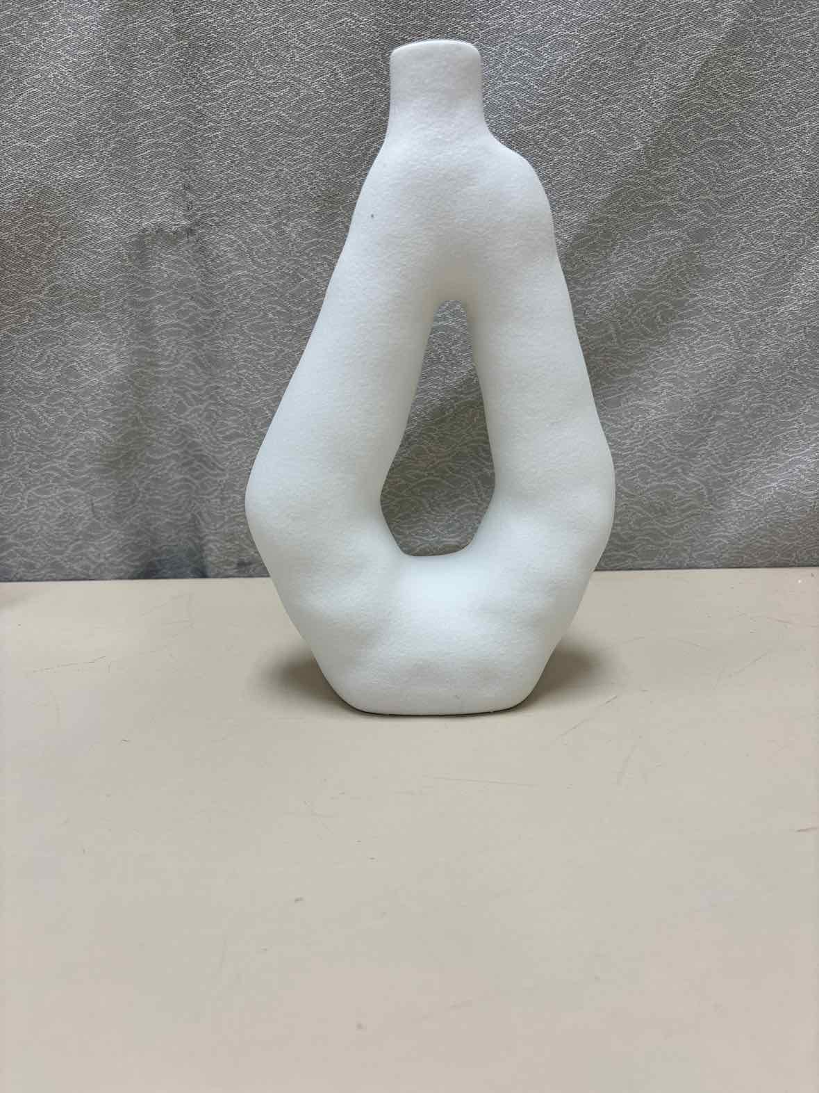WHITE ABSTRACT VASE CERAMIC