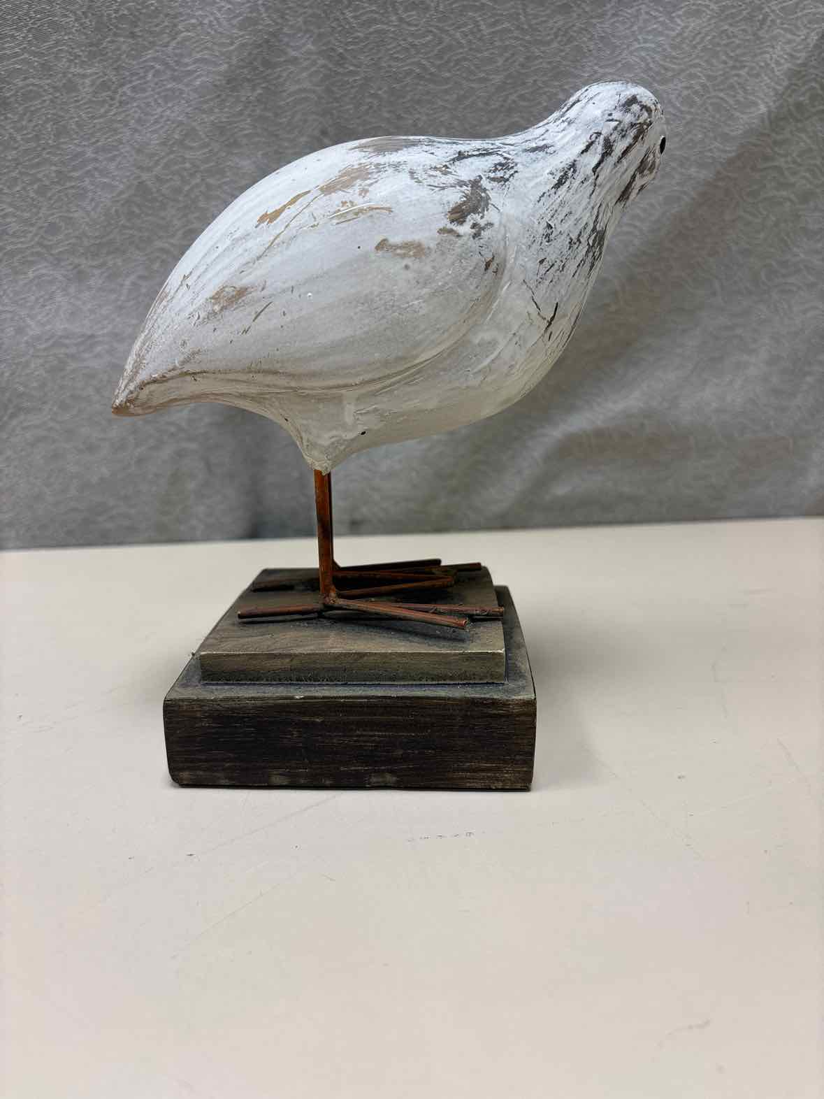 WHITE BIRD STATUE - Image 2