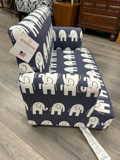 WHITE BLUE ELEPHANT KIDS COUCH - Image 2