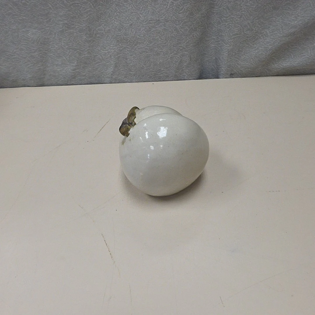 WHITE CERAMIC APPLE - Image 2
