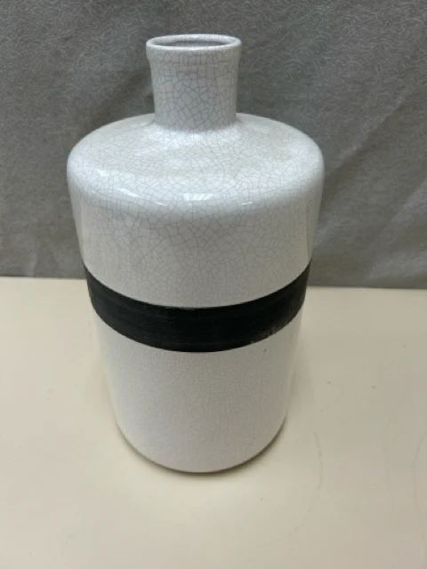 WHITE CRACKLE BLACK STRIP VASE