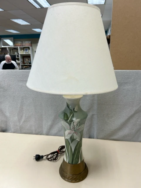 WHITE FLORAL PAINTED LAMP WHITE SHADE