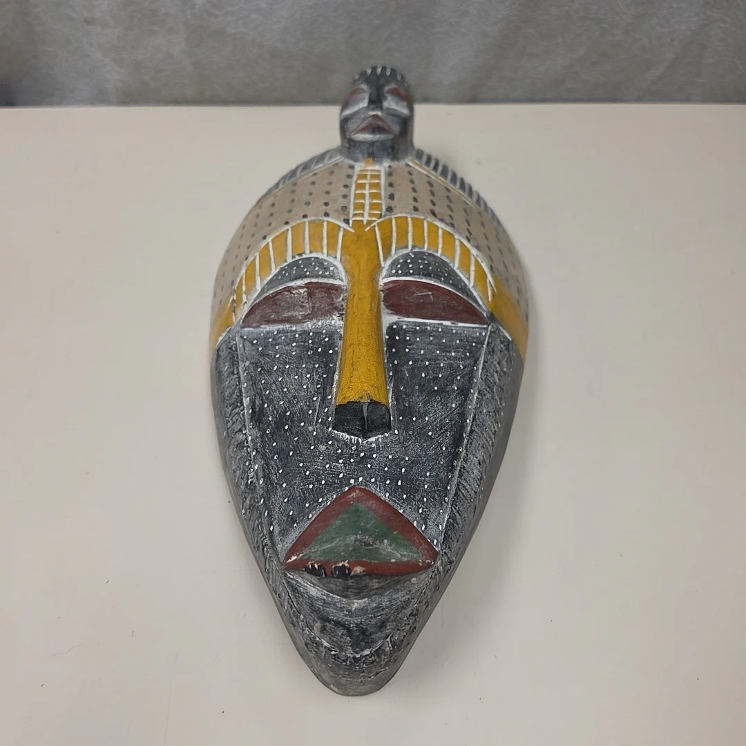 WOOD CARVED TRIBAL MASK
