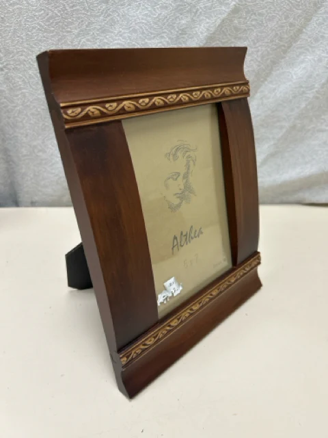 WOOD DESIGN FRAME