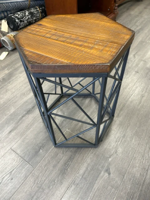 WOOD SIX SIDED TABLE W/METAL LEGS